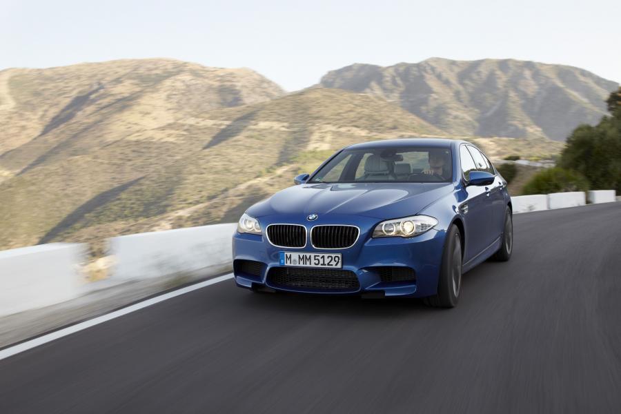  BMW M5 2011 года  (фото 186 из 344)